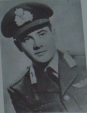 Greek pilot Tzelilis